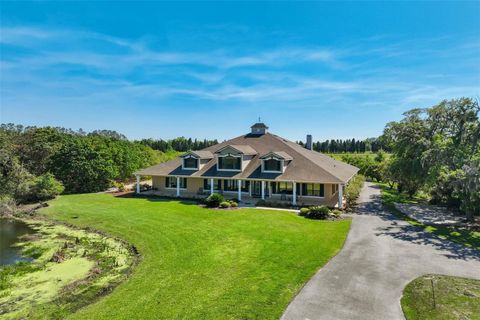 Photo of 701 E 60 Highway, Plant City, FL 33567 (MLS # L4952200) Photo of 701 E 60 Highway, Plant City, FL 33567 (MLS # L4952200)