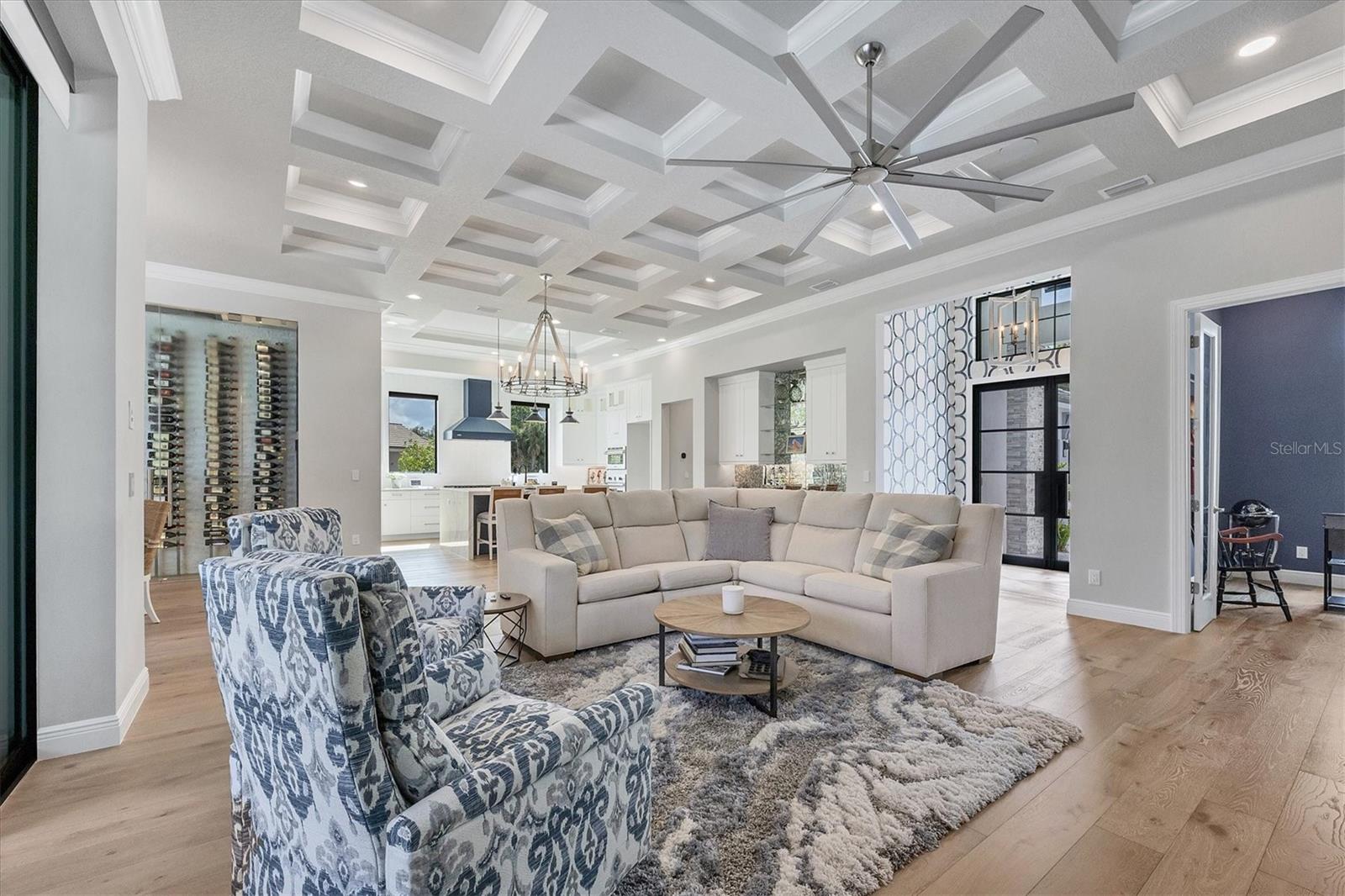 FOUNDERS CLUB - Residential