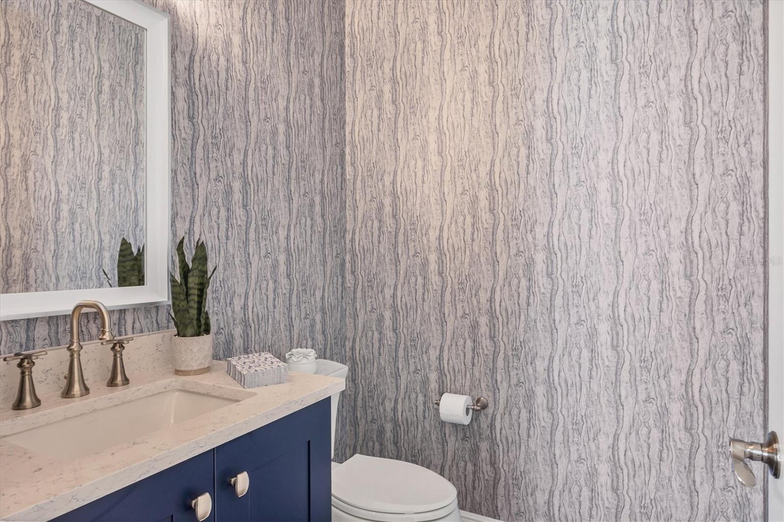 FOUNDERS CLUB - Residential