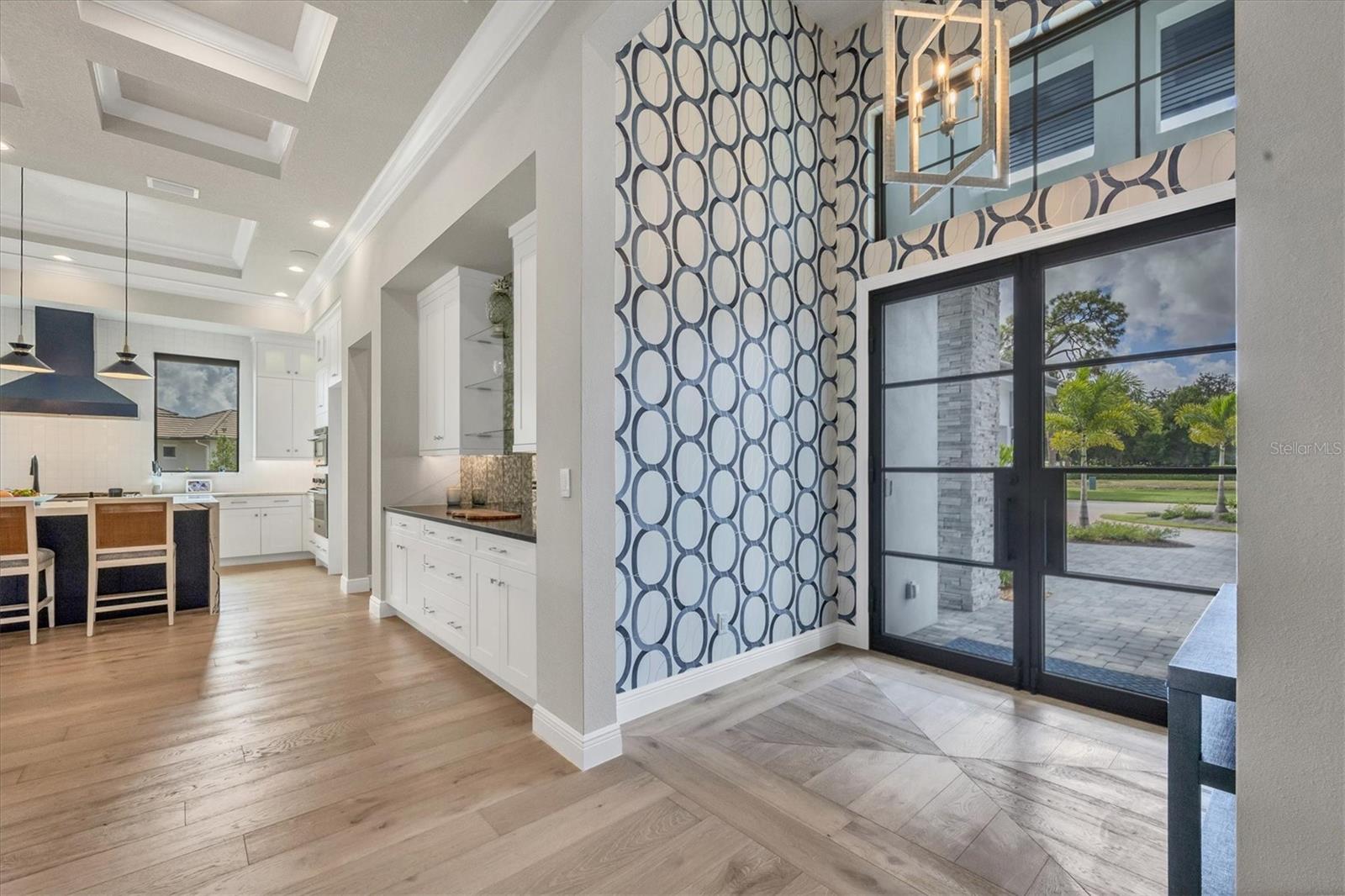 FOUNDERS CLUB - Residential