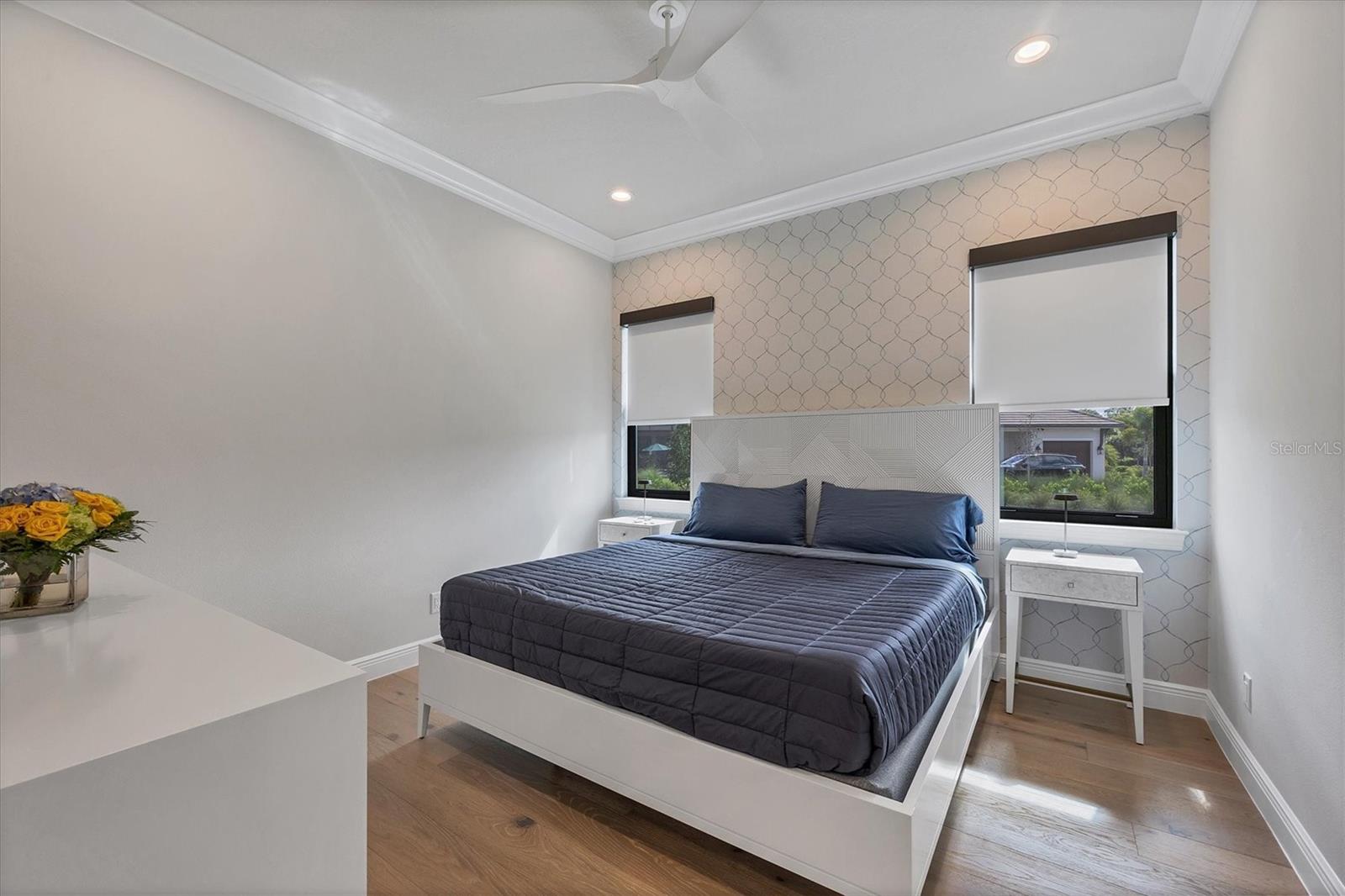 FOUNDERS CLUB - Residential