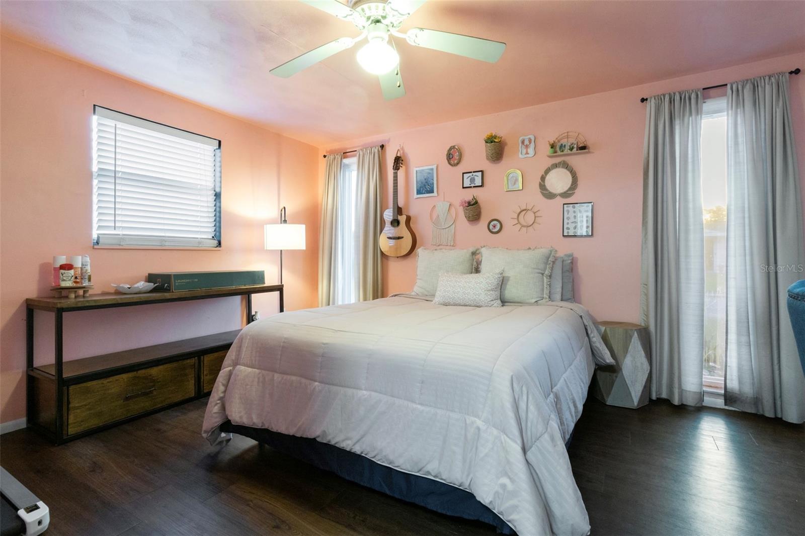 BEACON SQUARE - Residential