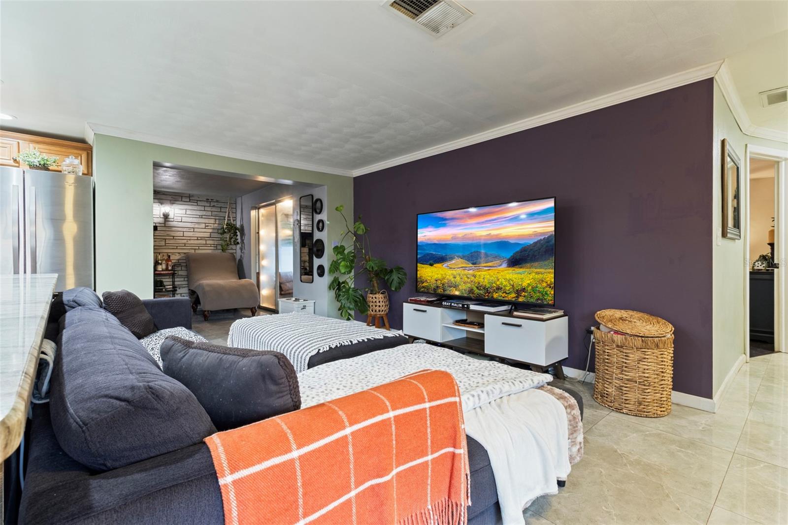 BEACON SQUARE - Residential