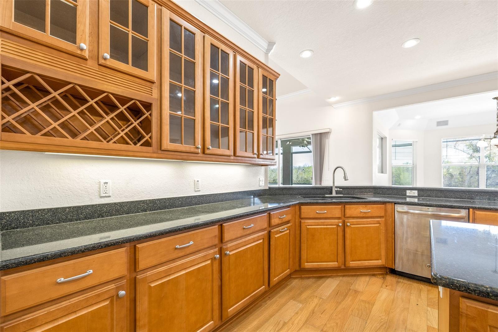 HUNTINGTON HILLS - Residential