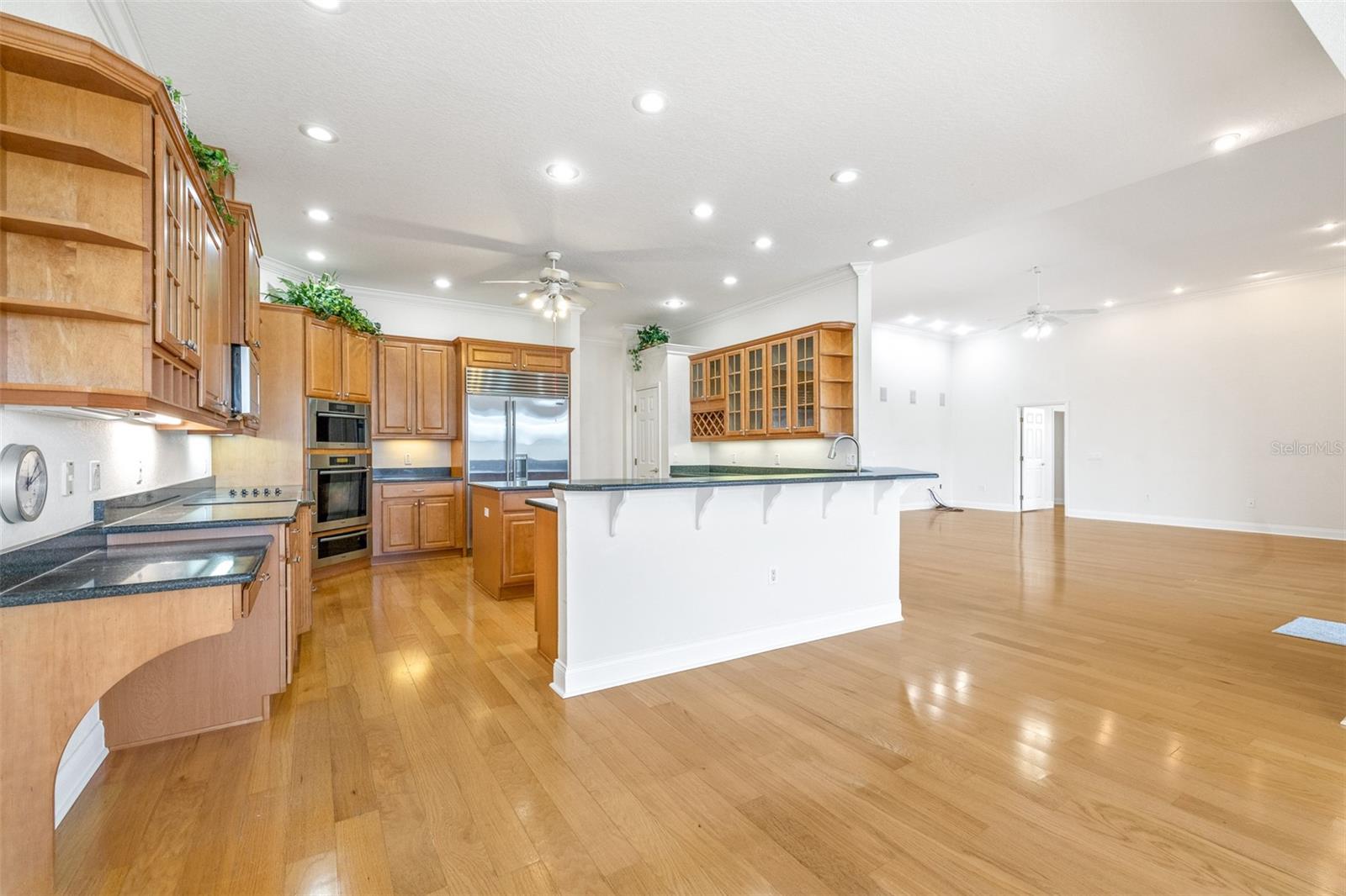 HUNTINGTON HILLS - Residential