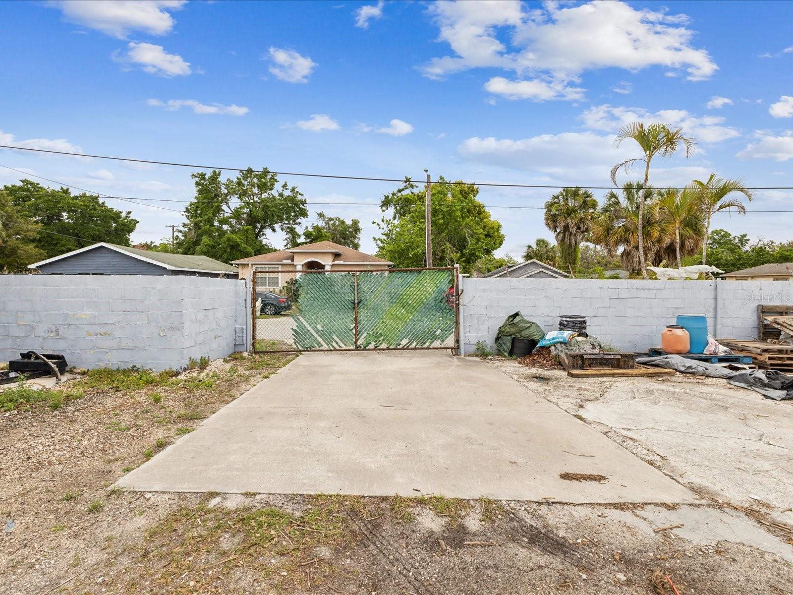 BELLMONT HEIGHTS - Commercial Sale