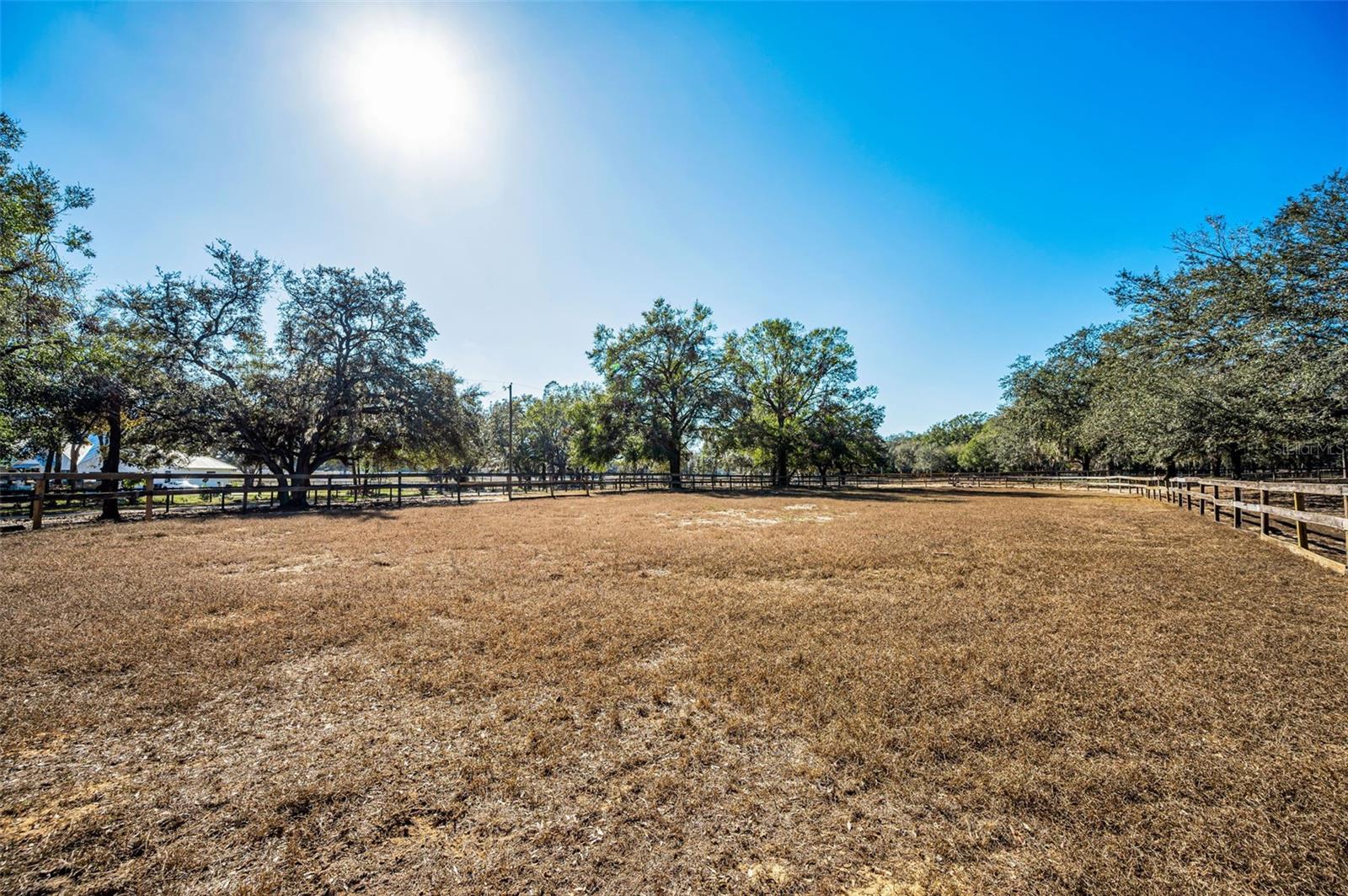 TRILBY TRAILS - Land