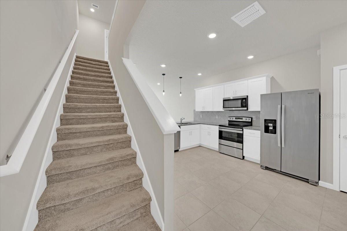 OAKSTEAD TOWNHOMES - Residential Lease