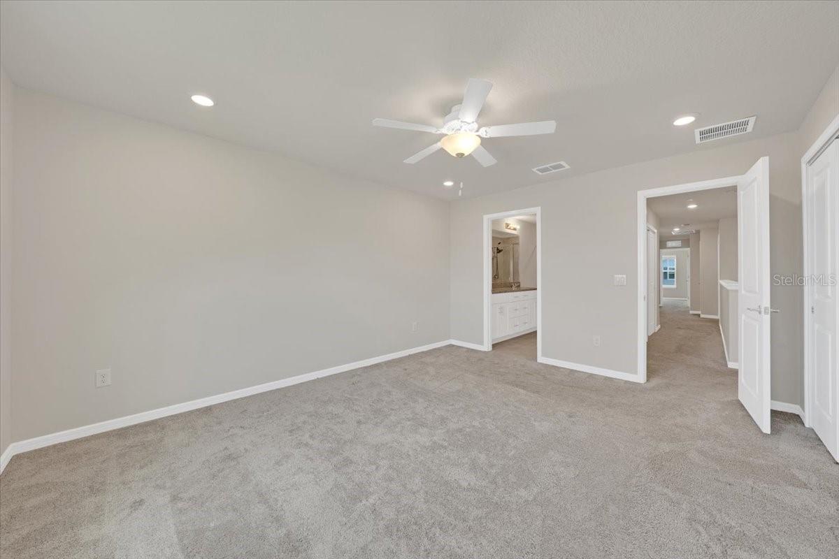 OAKSTEAD TOWNHOMES - Residential Lease