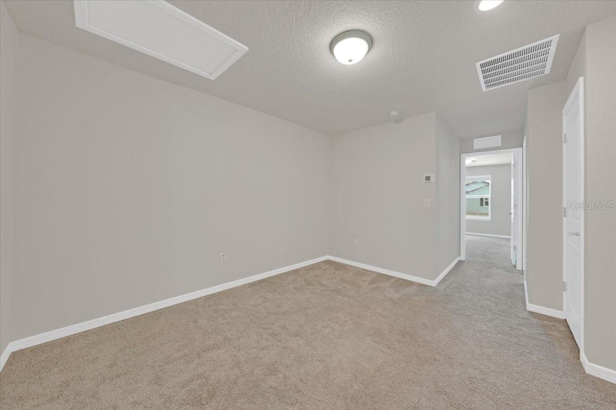 OAKSTEAD TOWNHOMES - Residential Lease