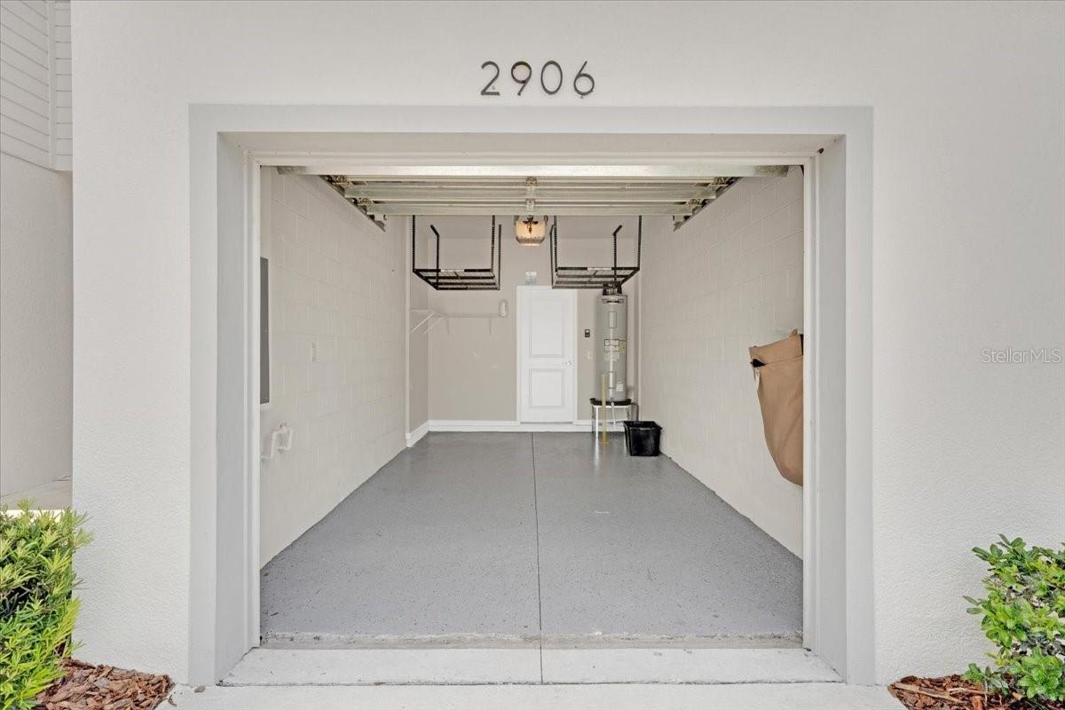 OAKSTEAD TOWNHOMES - Residential Lease