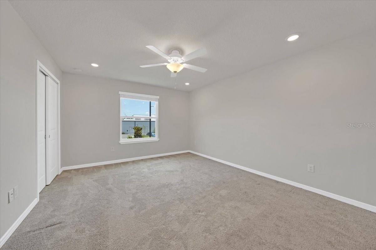 OAKSTEAD TOWNHOMES - Residential Lease