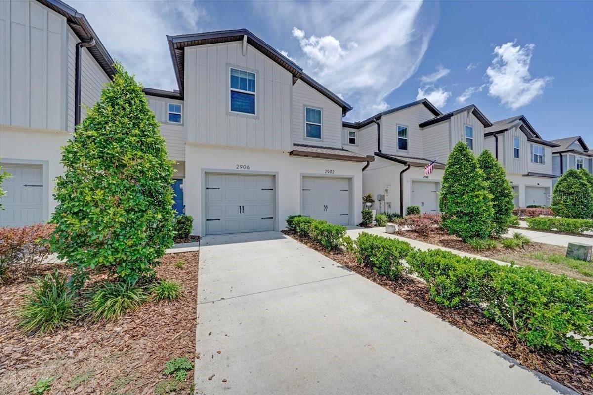 OAKSTEAD TOWNHOMES - Residential Lease