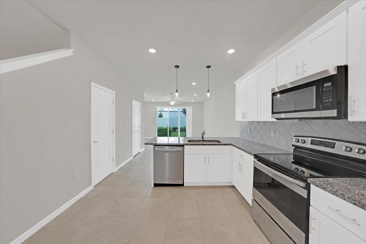 OAKSTEAD TOWNHOMES - Residential Lease