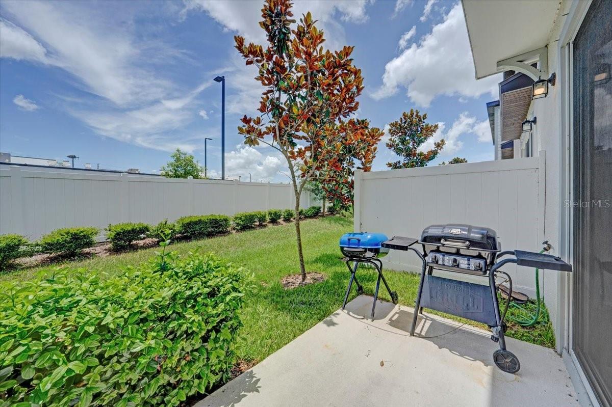 OAKSTEAD TOWNHOMES - Residential Lease