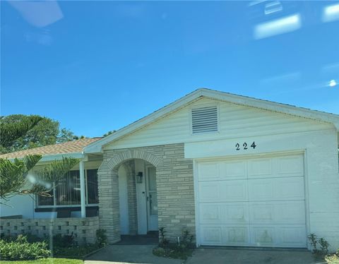 A home in DAYTONA BEACH