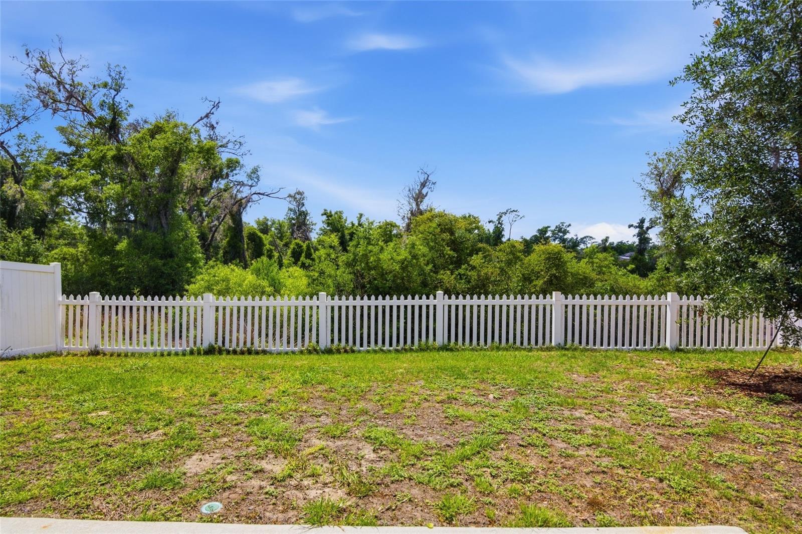 LINCOLN OAKS - Residential