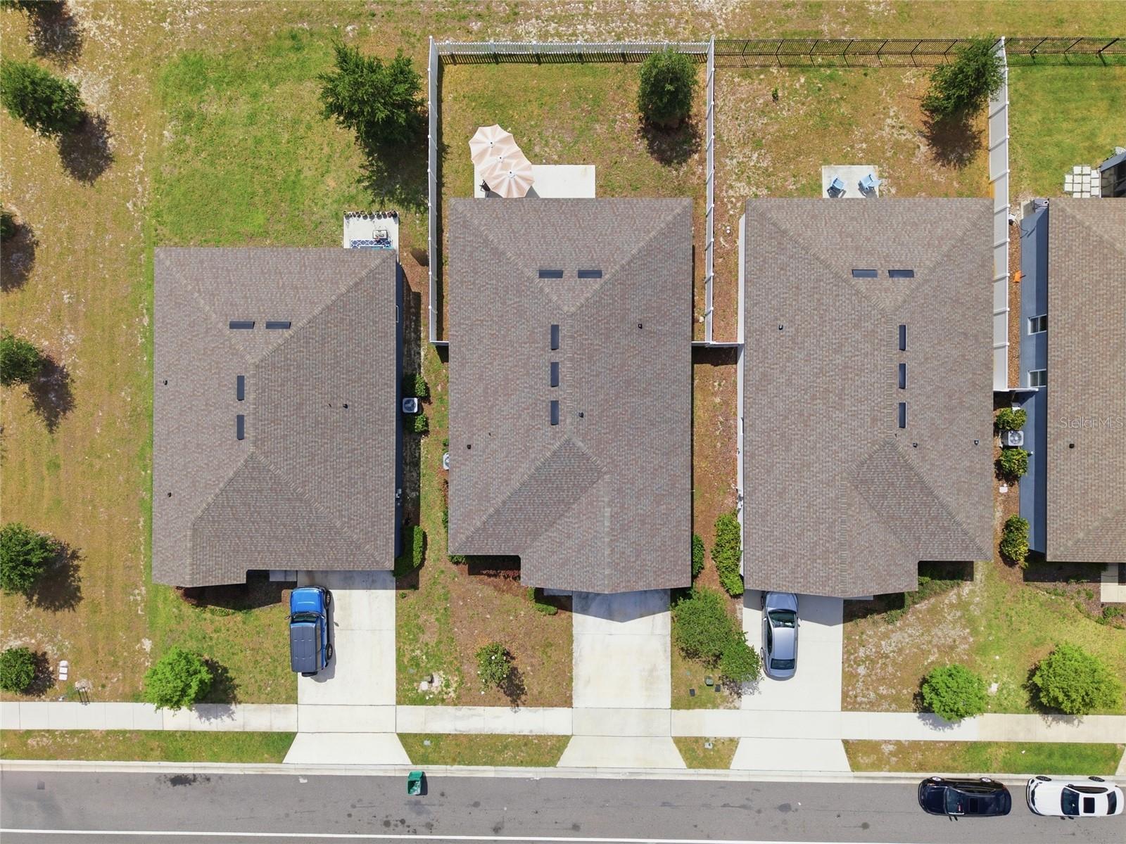 LINCOLN OAKS - Residential