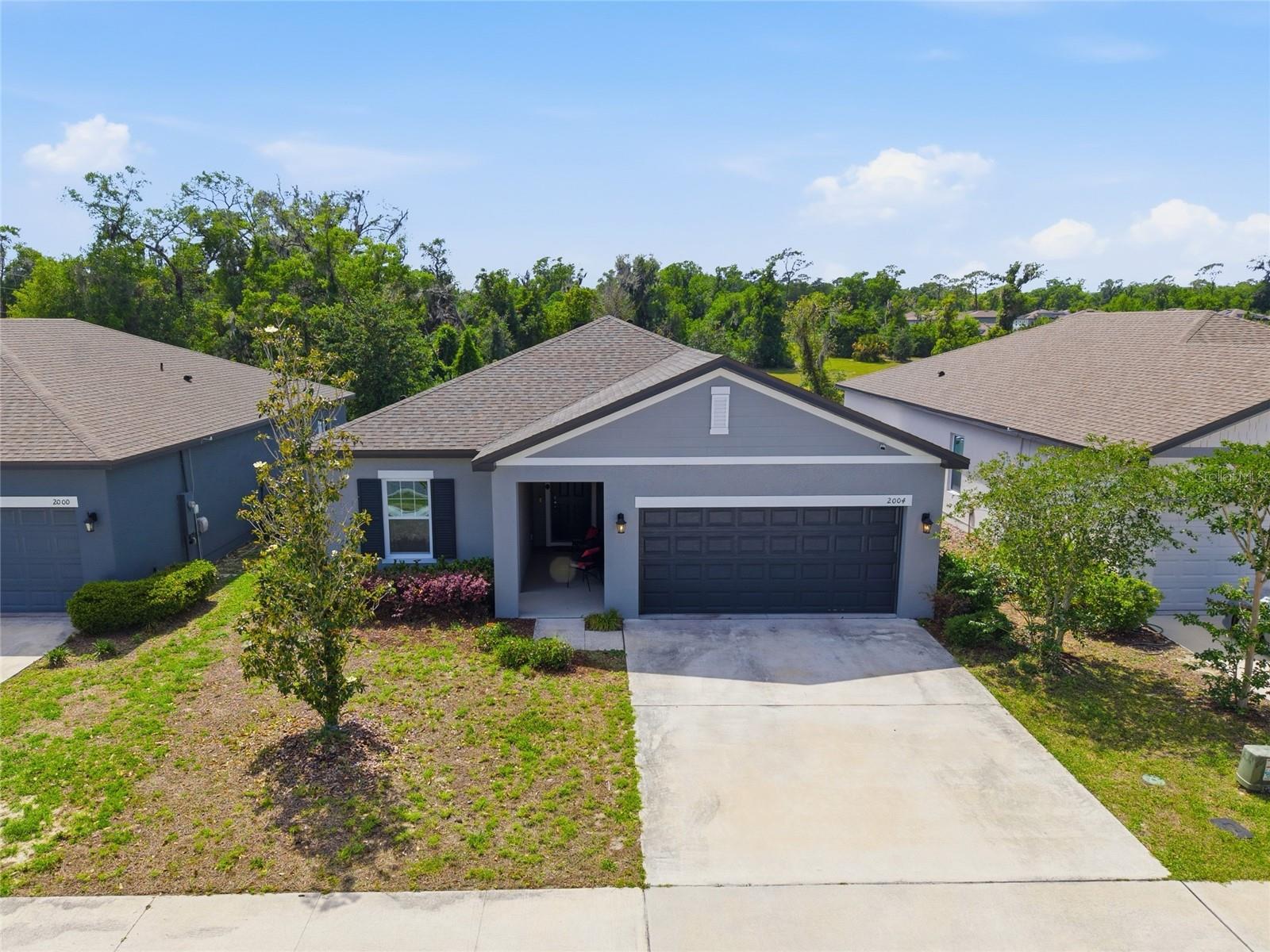 LINCOLN OAKS - Residential