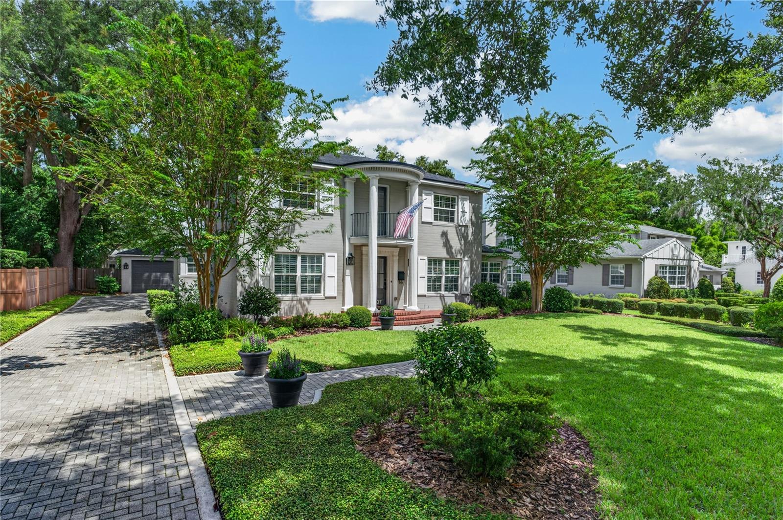 1137 COUNTRY CLUB DRIVE