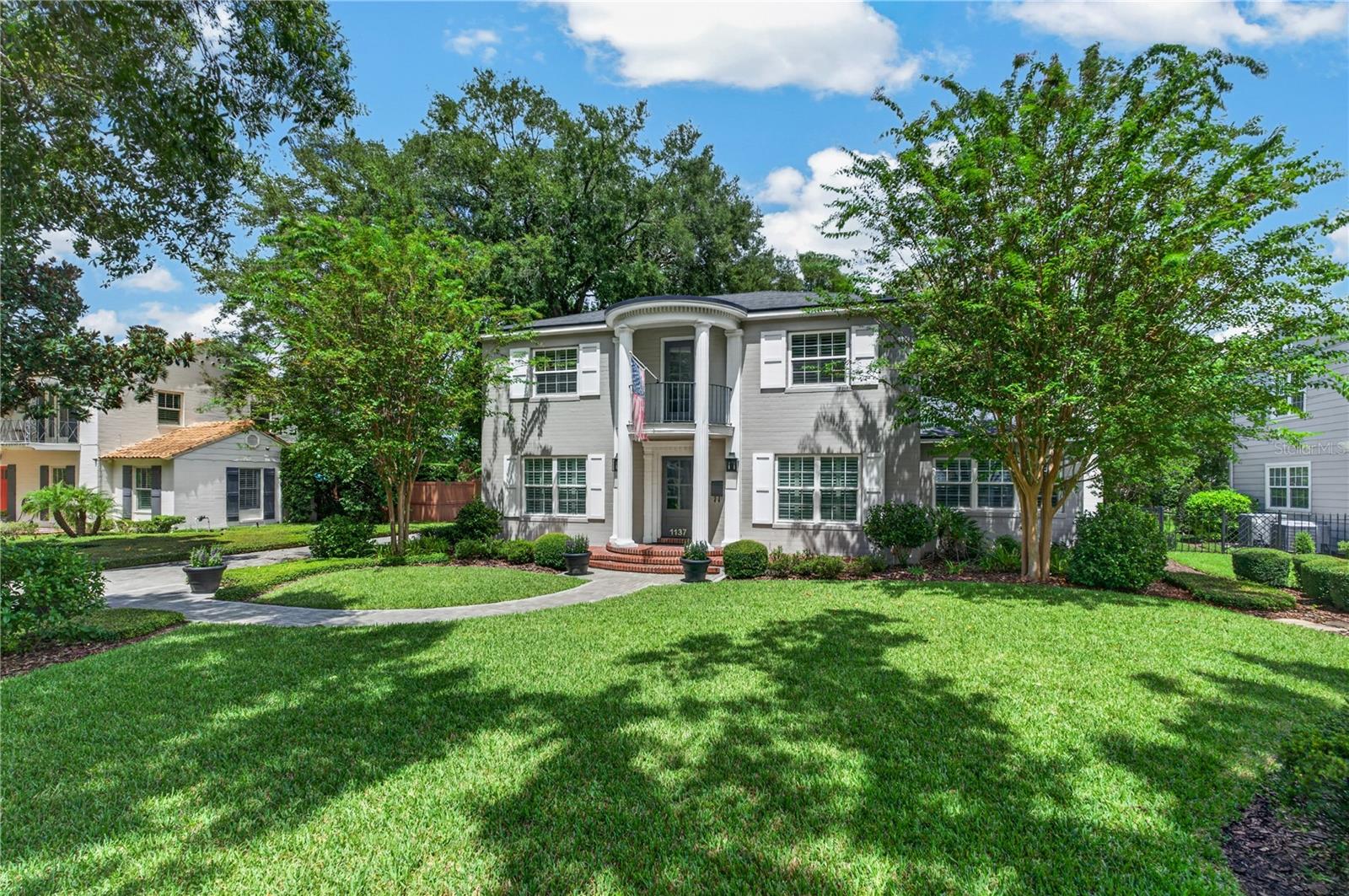 1137 COUNTRY CLUB DRIVE