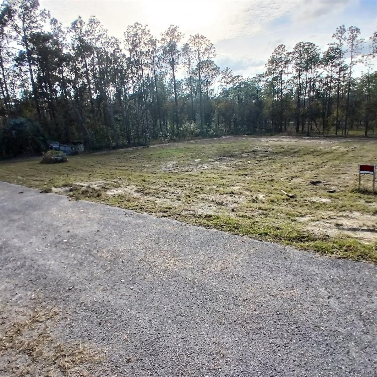 RAINBOW LAKES ESTATE - Land