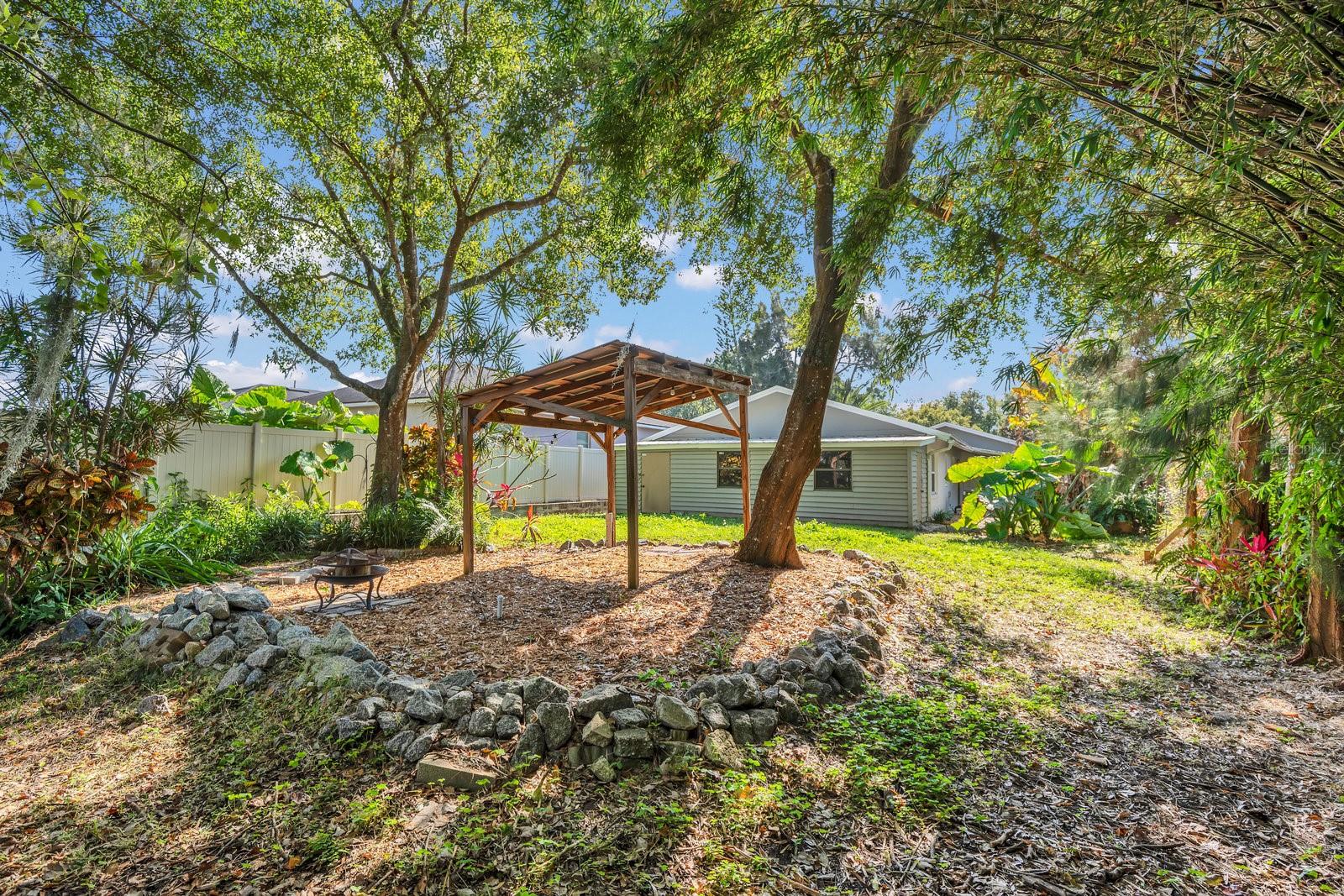 PONCE DE LEON - Residential