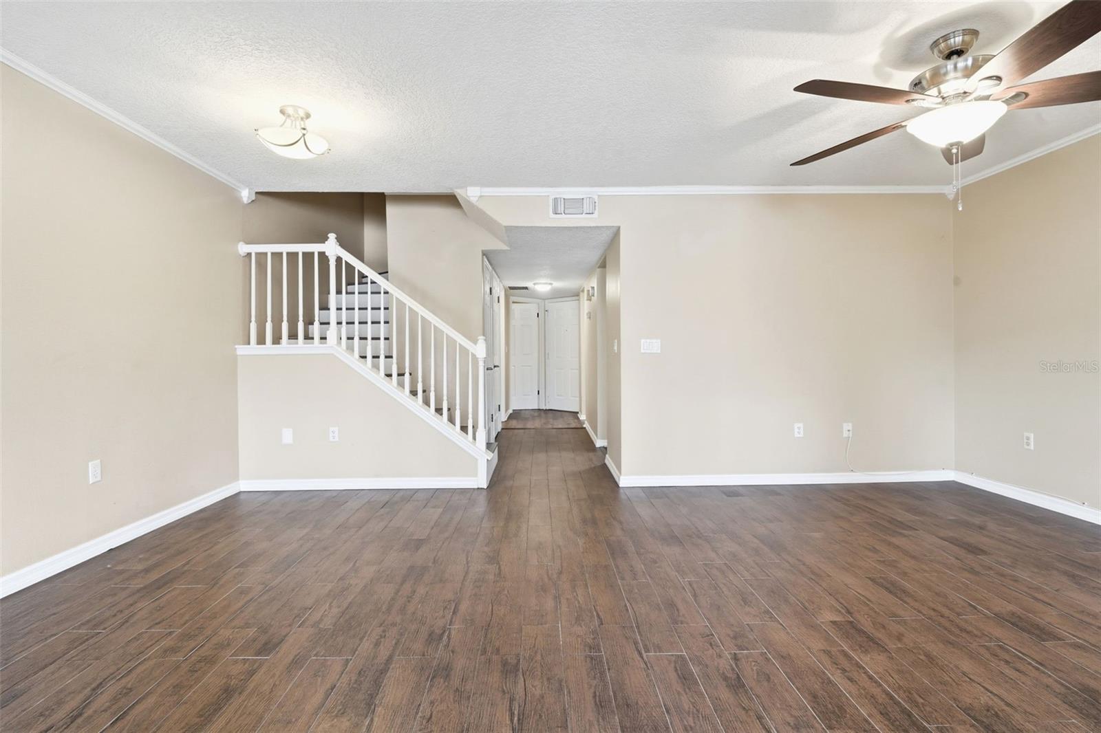 COACH HOMES AT MARINERS VILLAGE - Residential Lease