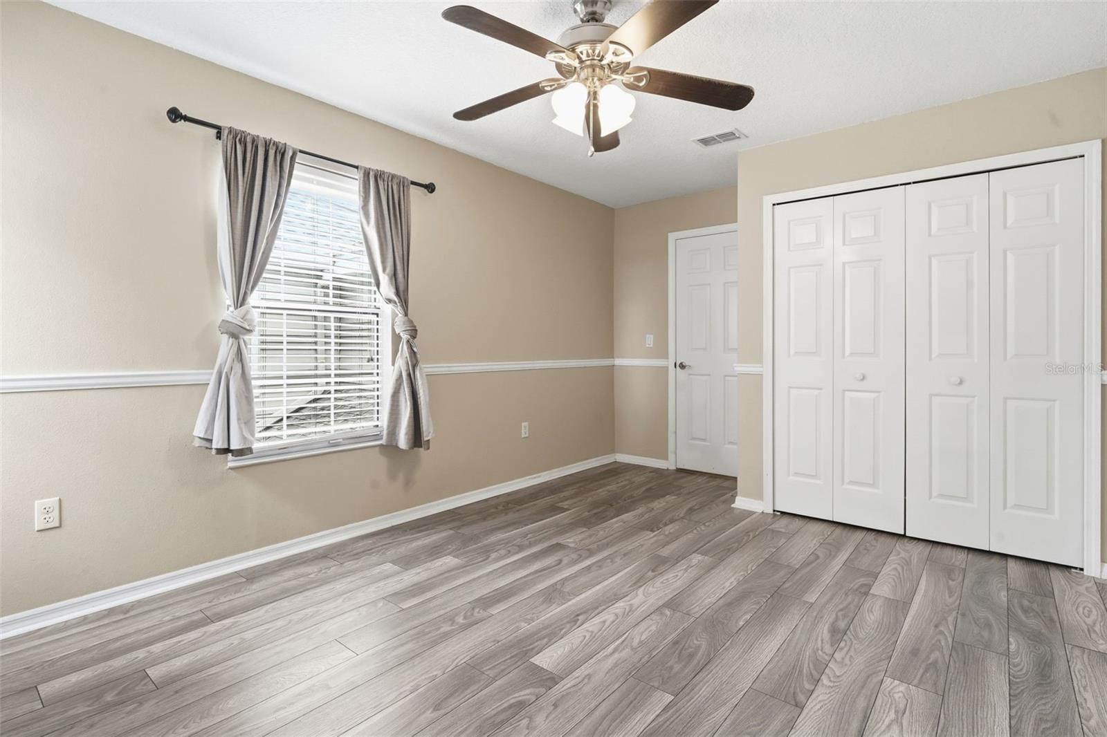 COACH HOMES AT MARINERS VILLAGE - Residential Lease