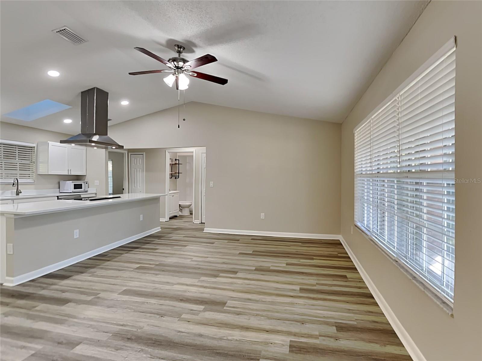 PLANTATION ESTATES UNIT 02 - Residential Lease