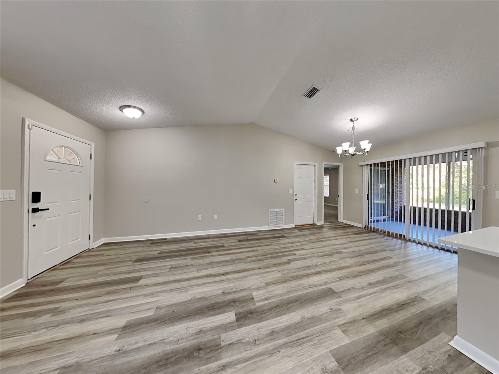 PLANTATION ESTATES UNIT 02 - Residential Lease