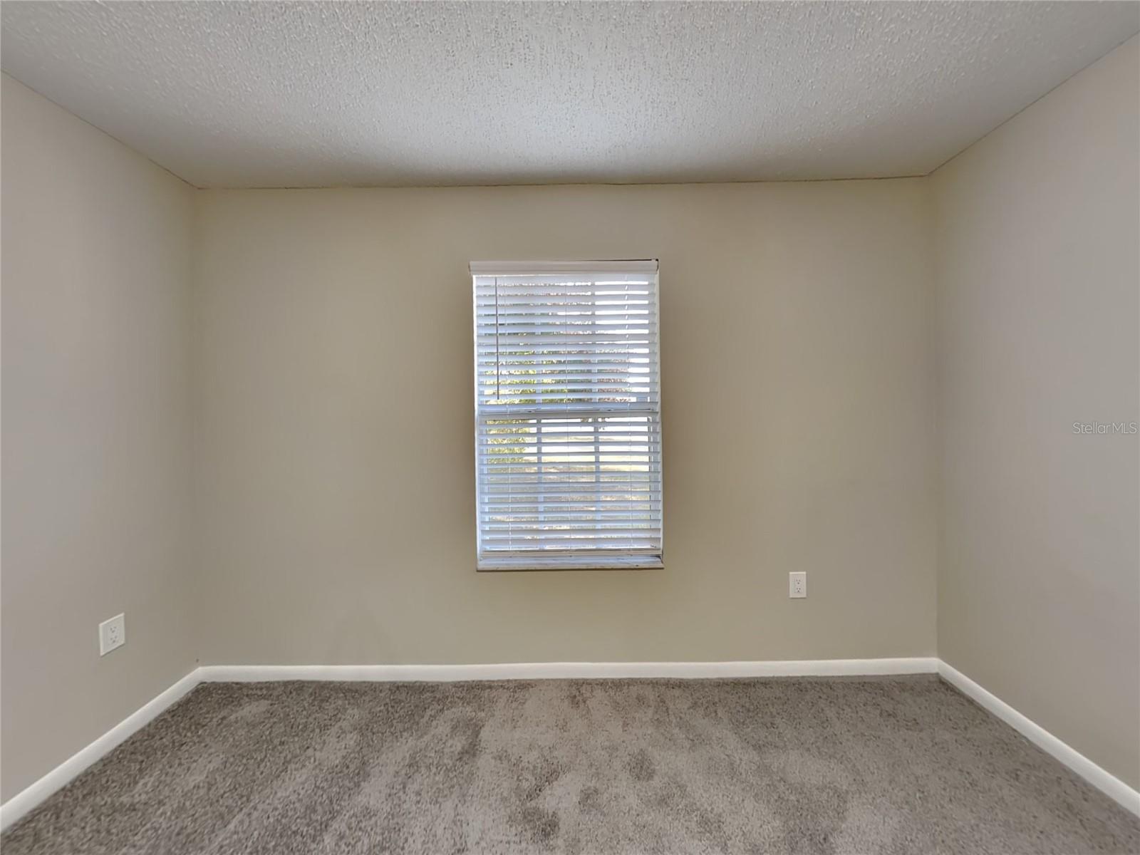 PLANTATION ESTATES UNIT 02 - Residential Lease