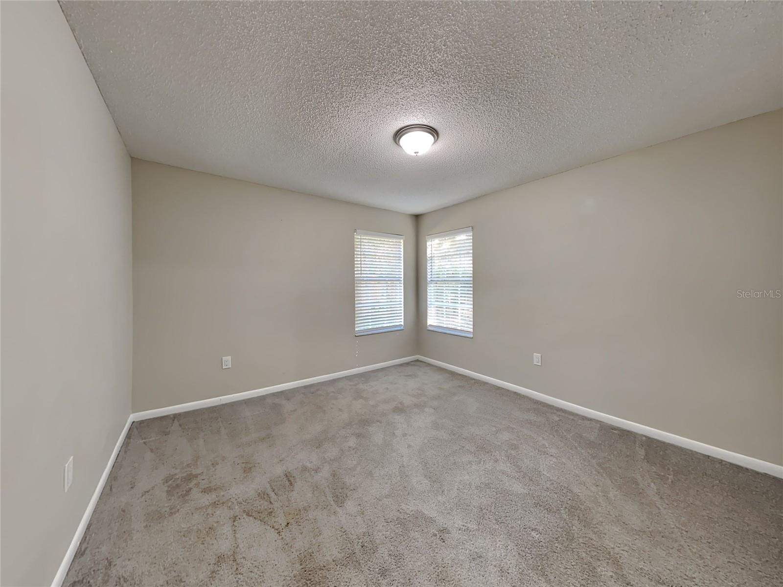 PLANTATION ESTATES UNIT 02 - Residential Lease