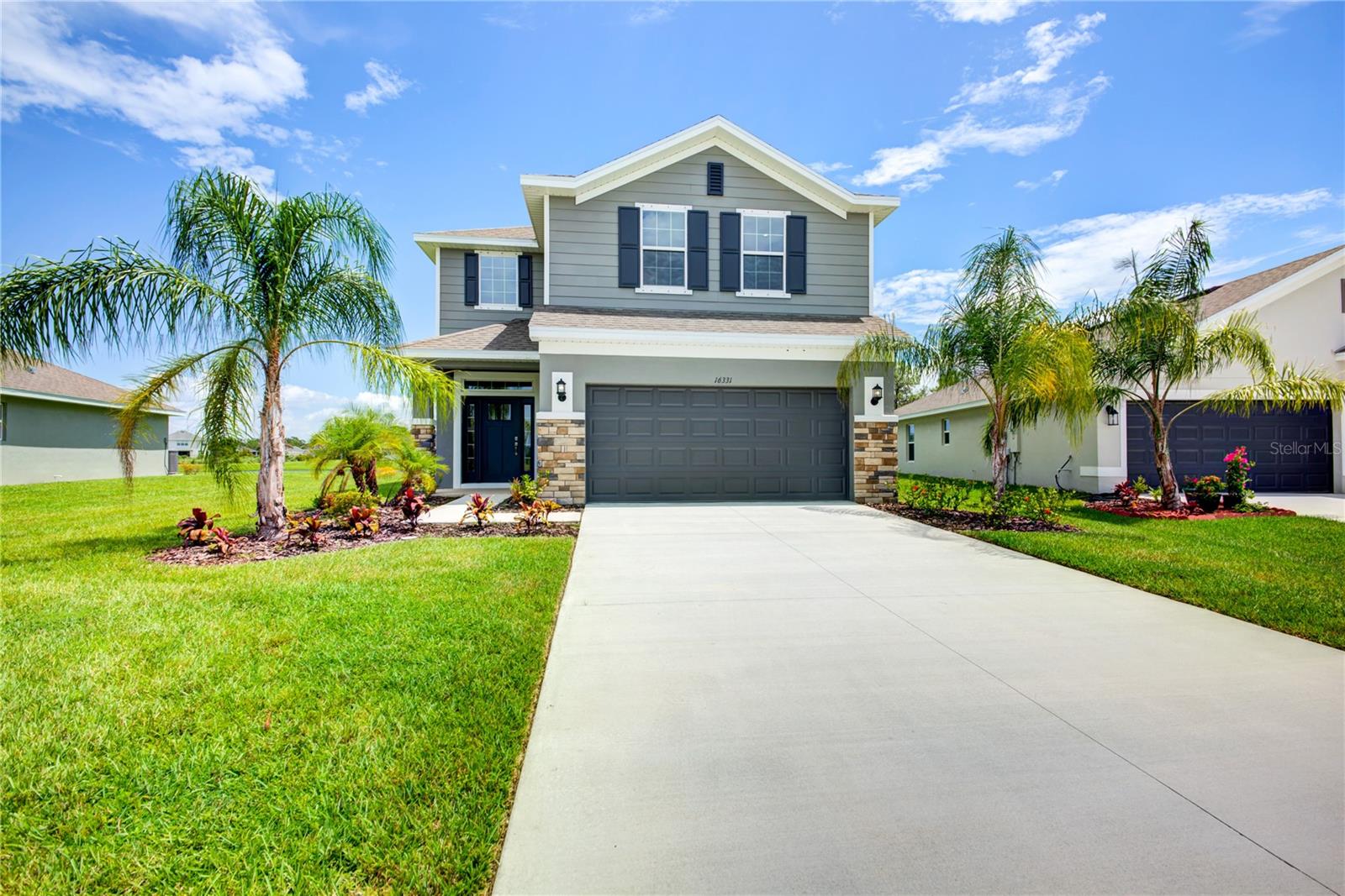 Ready to move in! Adams Homes offers buyers a $1,000 deposit, with closing costs covered (excluding prepaids). Please call to ask about about additional incentives. Prepare to be wowed by this stunning 2,405 sq. ft., 4 bedroom / 2.5 bath home with an amazing loft, presented by Adams Homes at The Aviary at Rutland Ranch. Situated on an oversized lot, this home offers water views from nearly every window, creating a bright and inviting atmosphere throughout. The kitchen showcases upgraded craftsman-style cabinets with crown molding and brushed nickel pulls, a spacious dining room, and a large, open living room. The laundry room is conveniently located on the first floor, along with a pantry that provides ample storage space. Upstairs you’ll find four generously sized bedrooms, including the Primary Suite with an impressive walk-in closet. Three of the four bedrooms feature walk-in closets, and the expansive loft offers the perfect gathering space for movies, game nights, or entertaining friends and family. Don’t miss the chance to make this dream home yours—call today for an appointment and ask about our incentives!