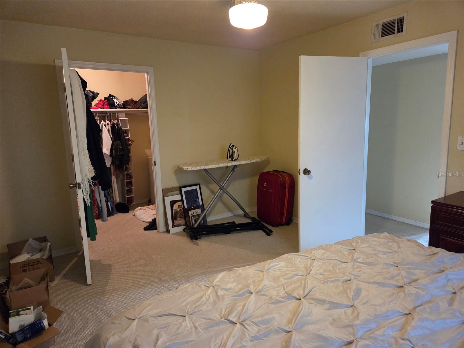 LES CHATEAUX CONDO - Residential