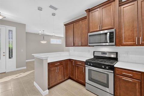 Tiny photo for 2009 Bayside Avenue, Mount Dora, FL 32757 (MLS # G5118466)