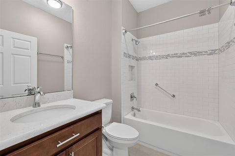 Tiny photo for 2009 Bayside Avenue, Mount Dora, FL 32757 (MLS # G5118466)