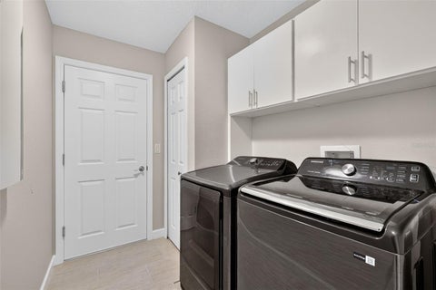 Tiny photo for 2009 Bayside Avenue, Mount Dora, FL 32757 (MLS # G5118466)