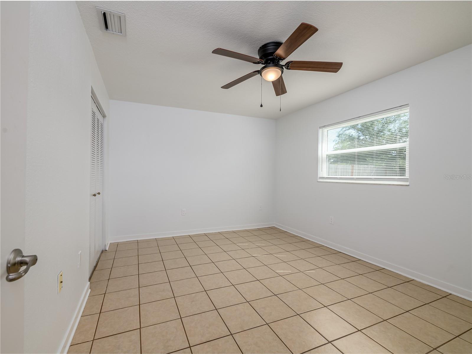 HENDERSON ROAD SUB UNI - Residential Lease