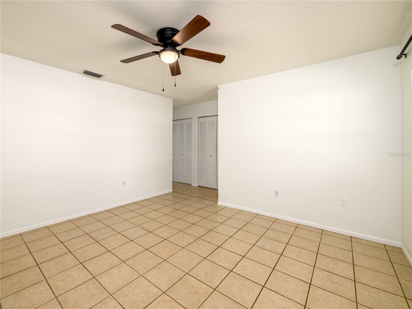 HENDERSON ROAD SUB UNI - Residential Lease