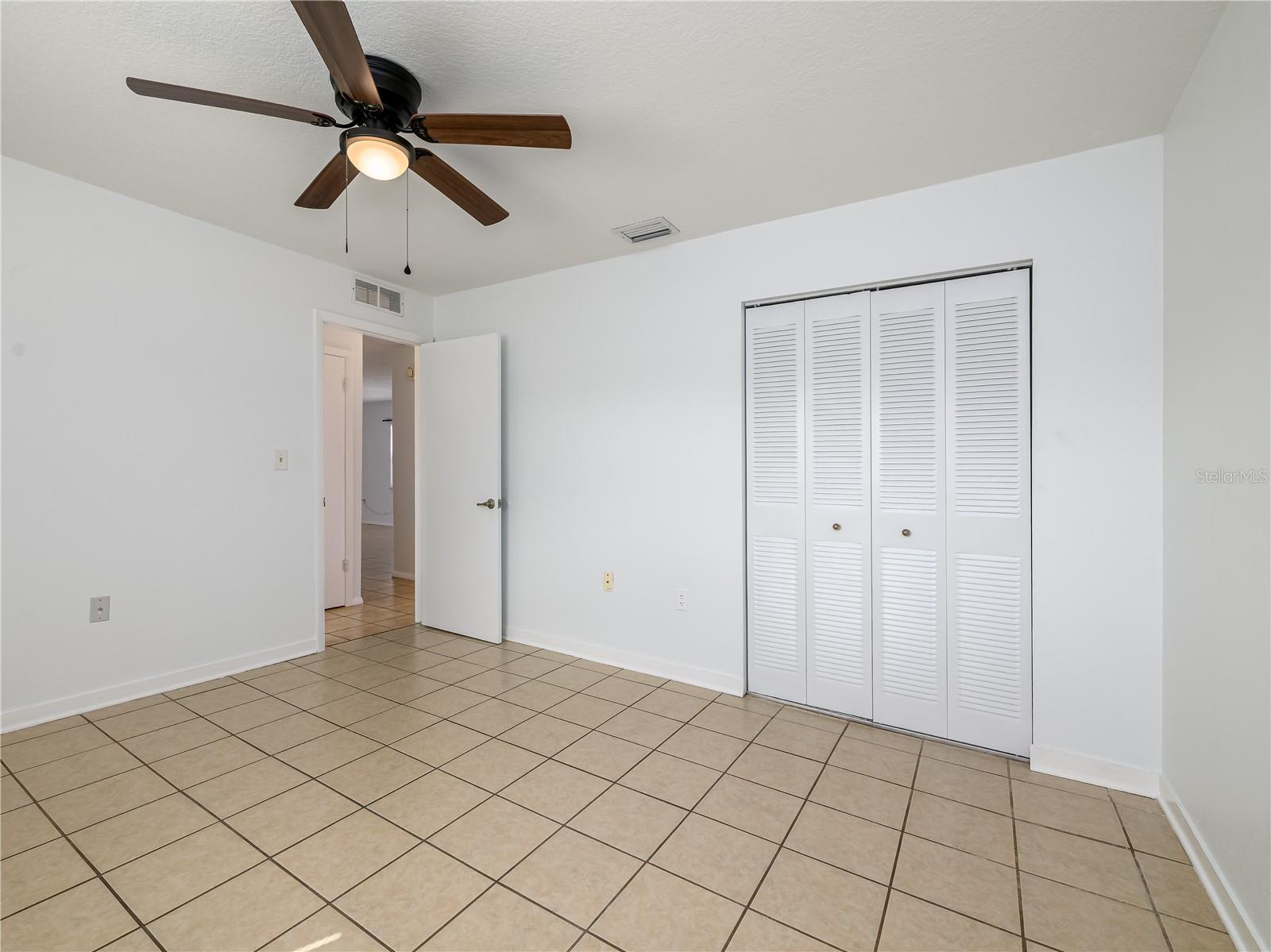 HENDERSON ROAD SUB UNI - Residential Lease