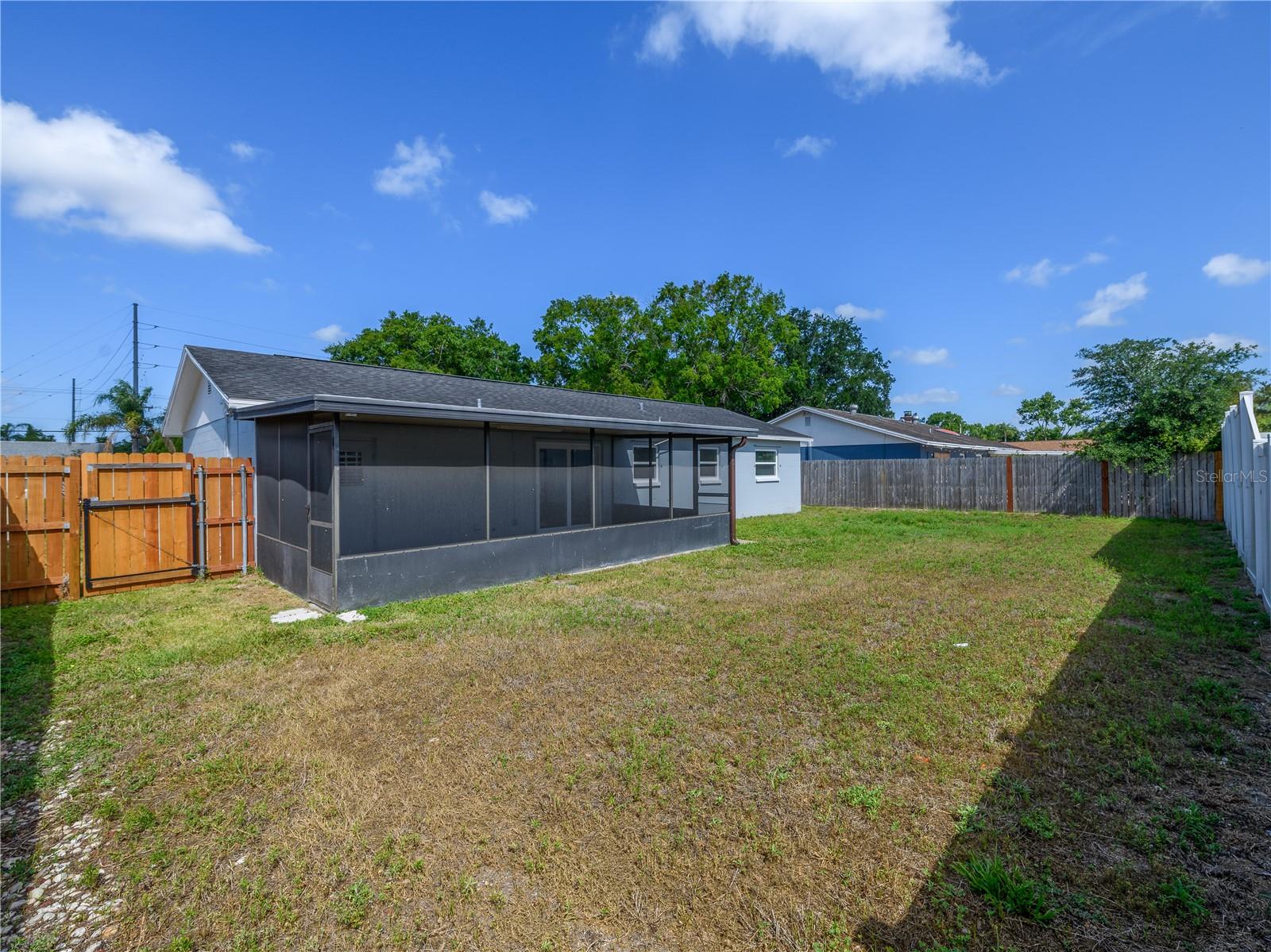 HENDERSON ROAD SUB UNI - Residential Lease