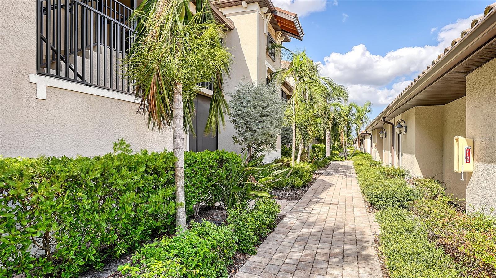 VERANDA V AT LAKEWOOD NATIONAL PH II - Residential Lease