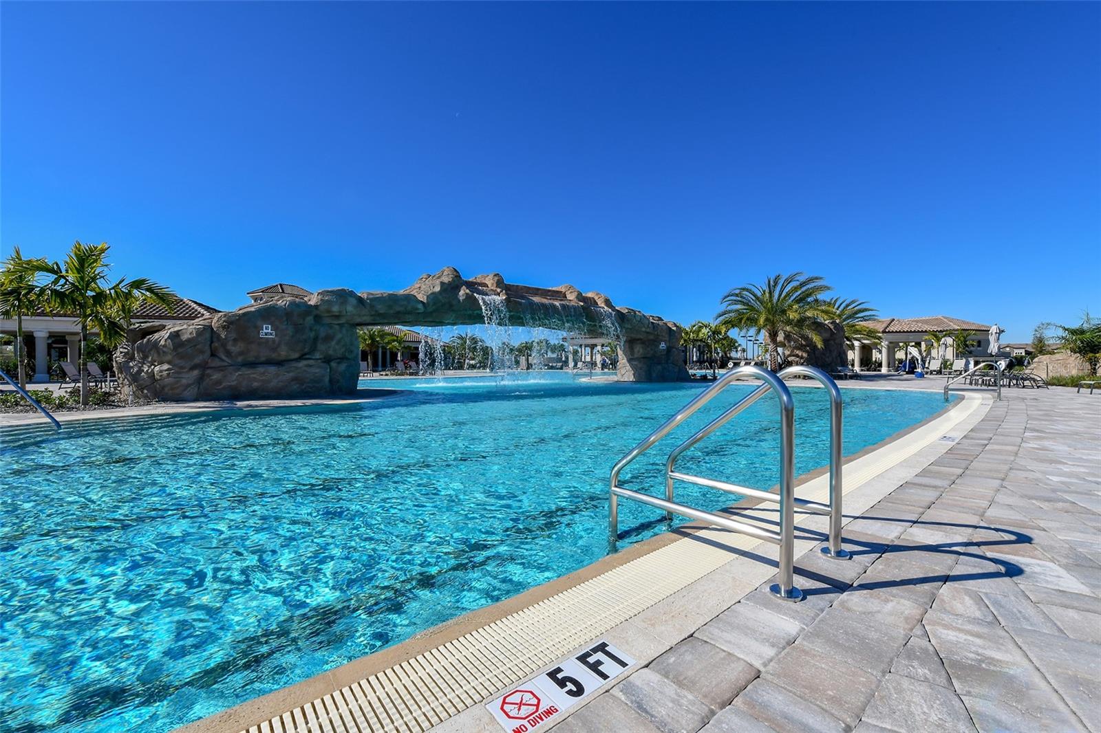 VERANDA V AT LAKEWOOD NATIONAL PH II - Residential Lease