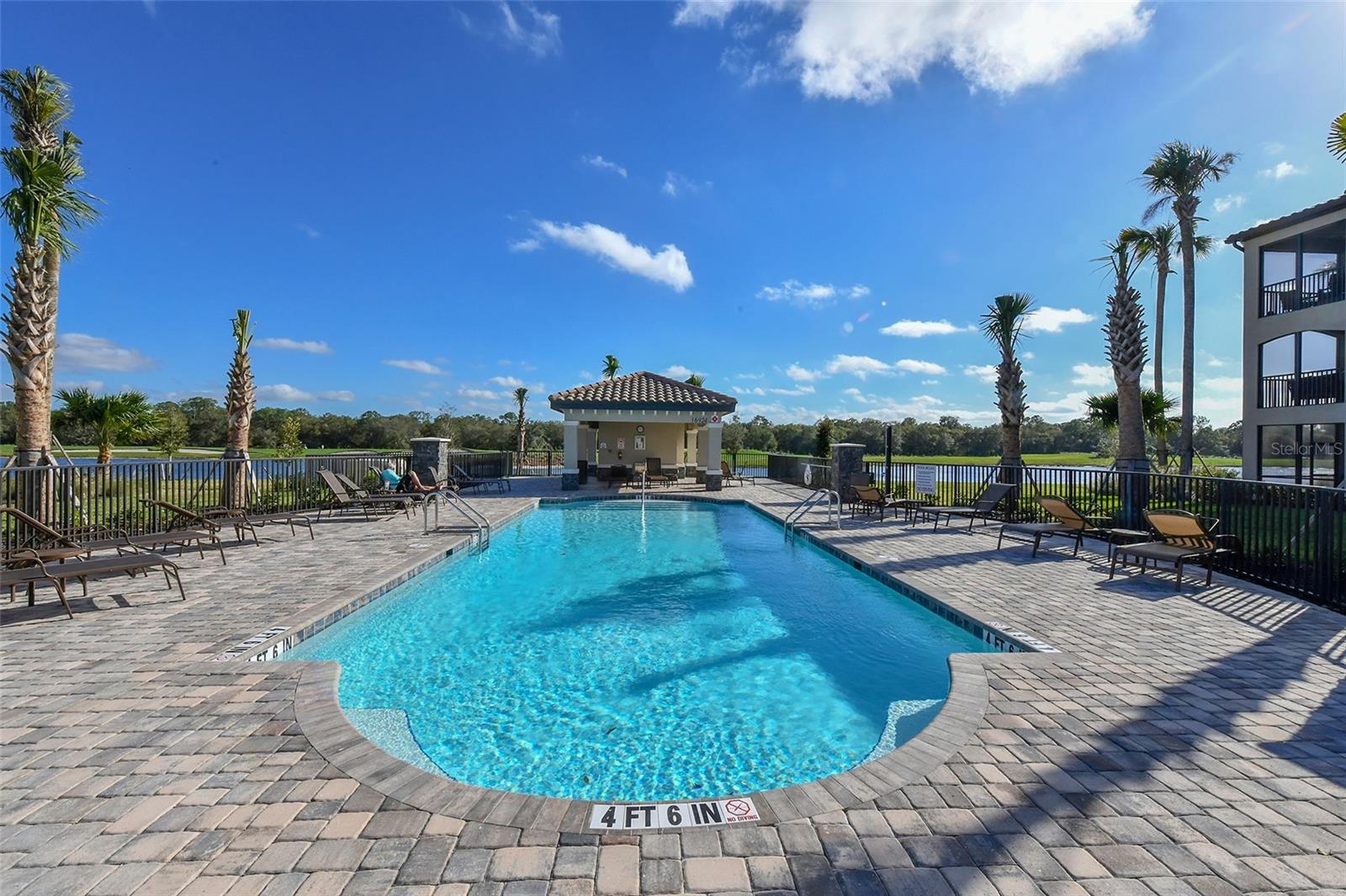 VERANDA V AT LAKEWOOD NATIONAL PH II - Residential Lease