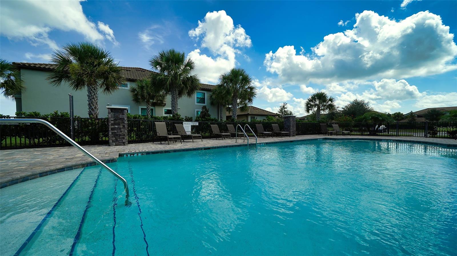 VERANDA V AT LAKEWOOD NATIONAL PH II - Residential Lease