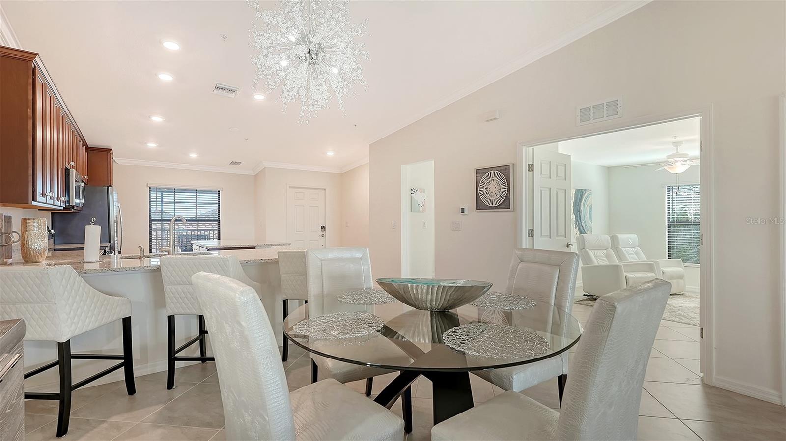 VERANDA V AT LAKEWOOD NATIONAL PH II - Residential Lease