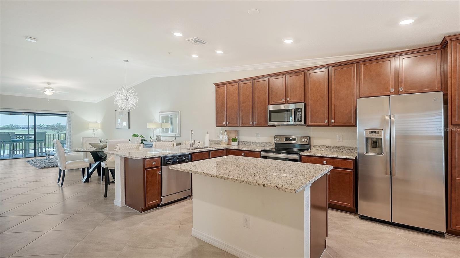 VERANDA V AT LAKEWOOD NATIONAL PH II - Residential Lease