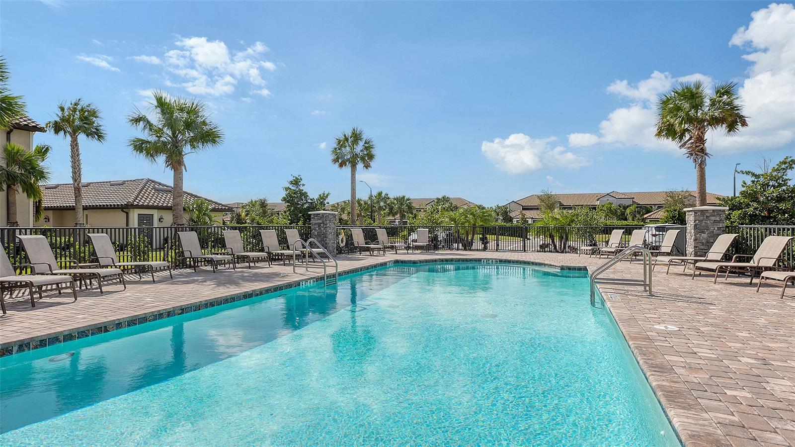 VERANDA V AT LAKEWOOD NATIONAL PH II - Residential Lease