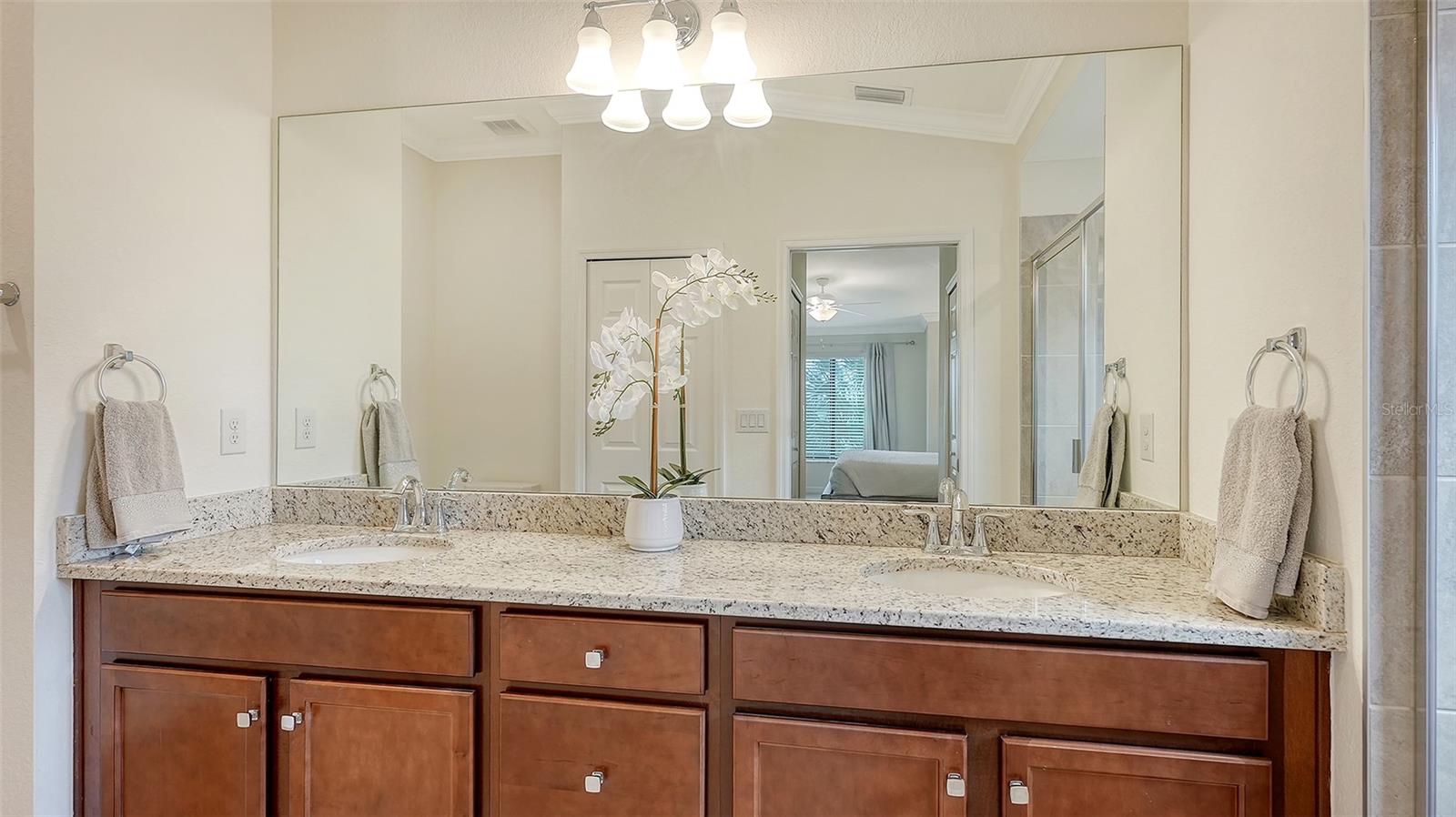 VERANDA V AT LAKEWOOD NATIONAL PH II - Residential Lease